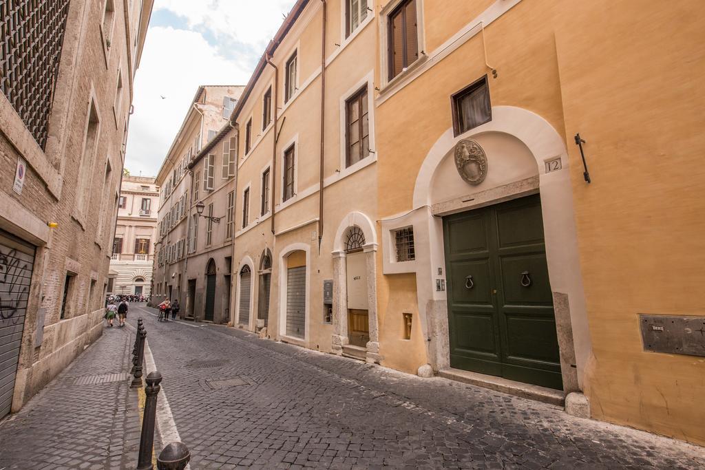 Appartamento Via Del Monte Della Farina Rome Luaran gambar
